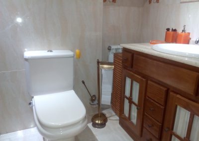 reforma de baño, wc en Inmueble de Fuenlabrada